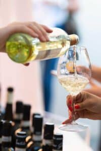 calice di Gavi, vino bianco del Monferrato